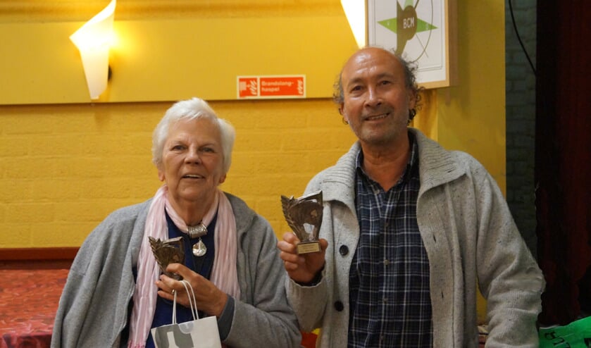 Josje Veringa-van den Brink en Peter Weisz. (foto Martin van Tol)