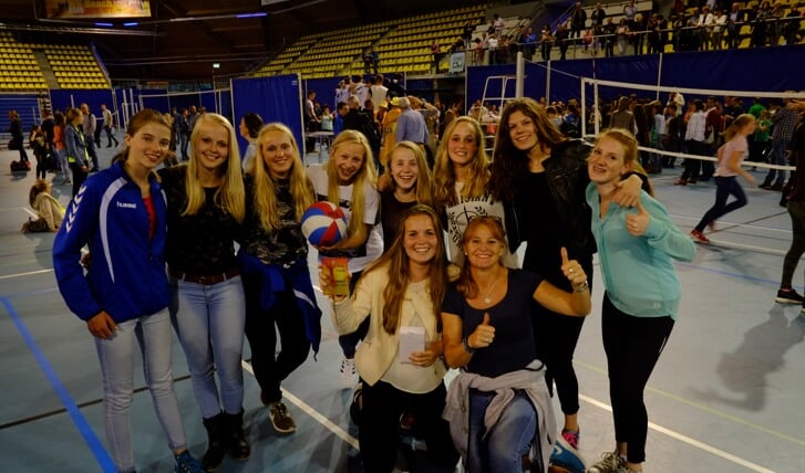 De volleybal meiden mogen als vierde van Nederland trots zijn op hun prestaties. (foto Artisjak).