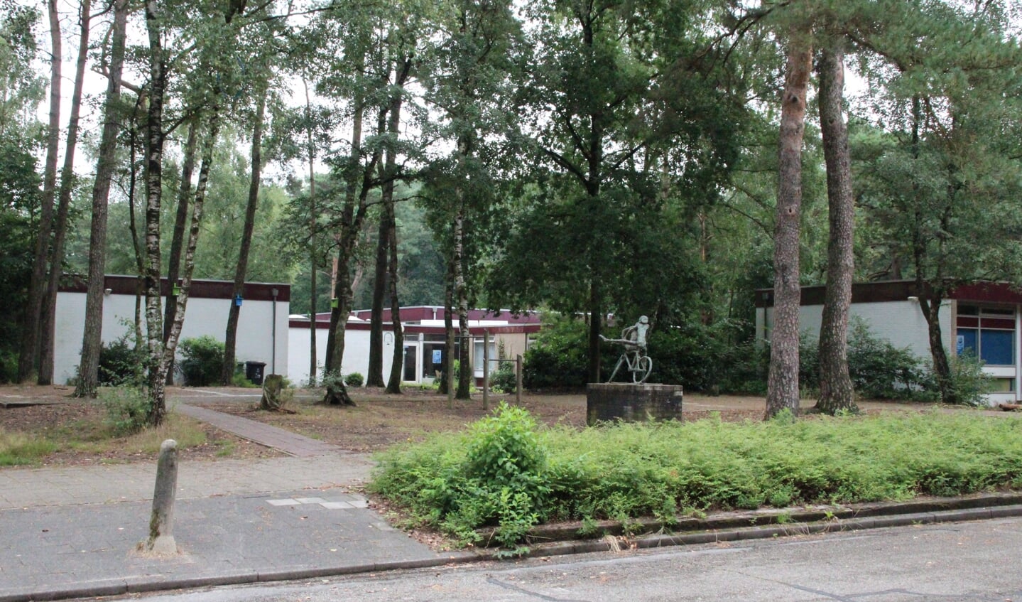 Het verlaten gebouw van de Van Everdingenschool aan de Leeuweriklaan staat op de nominatie voor herontwikkeling.
