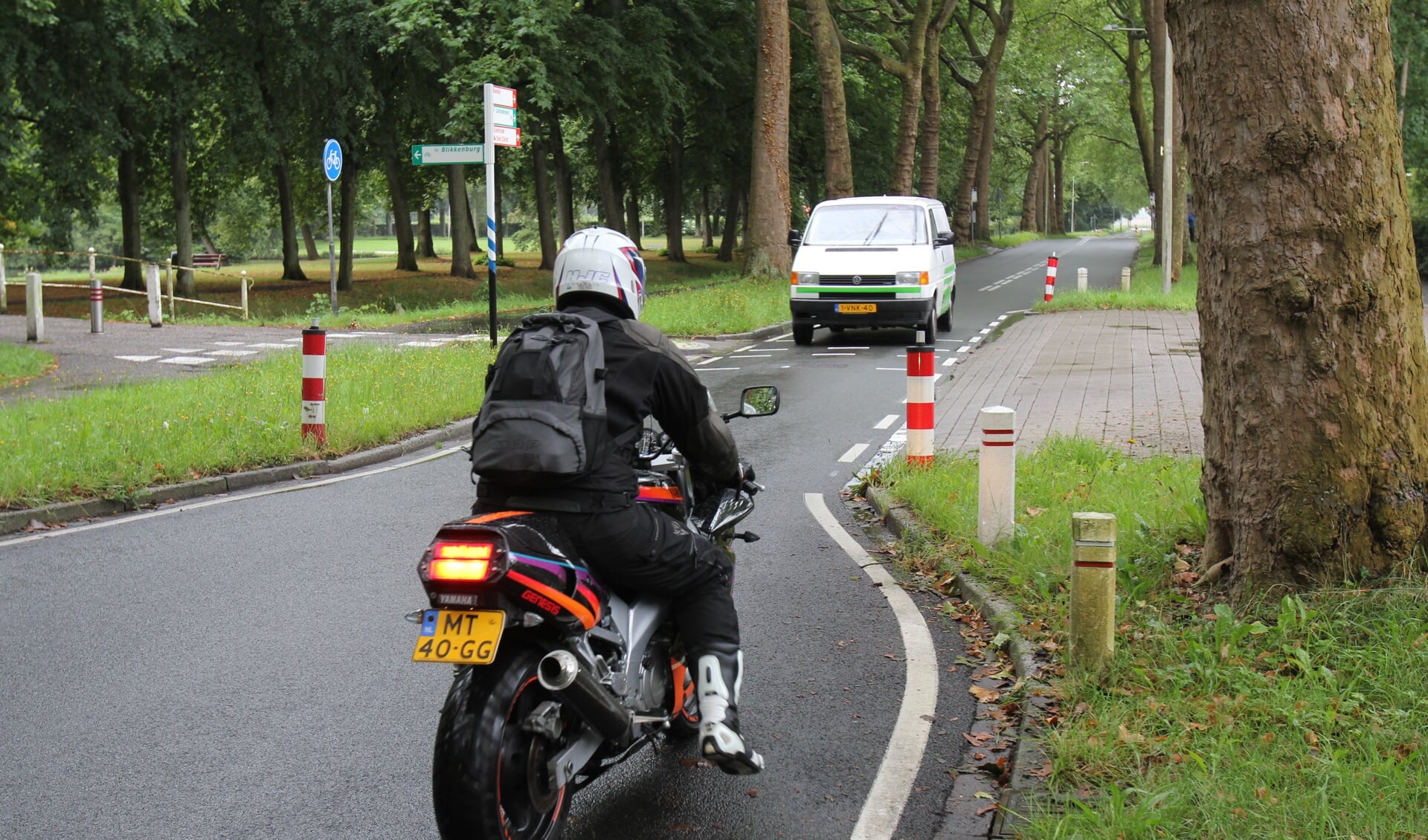 Bij een dergelijke versmalling wordt geen voorrang genomen. [foto Reyn Schuurman]