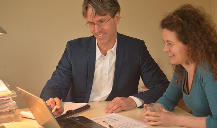 Jan-Dirk coacht mensen op de werkplek.