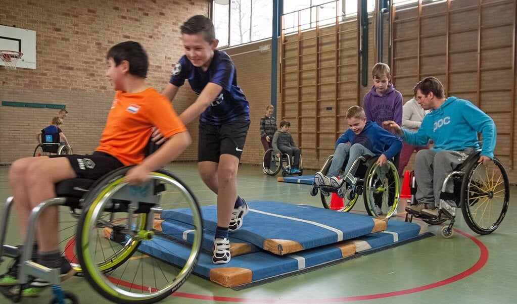 Kees-Jan van der Klooster kan weer volop rolstoeltrainingen gaan geven.
