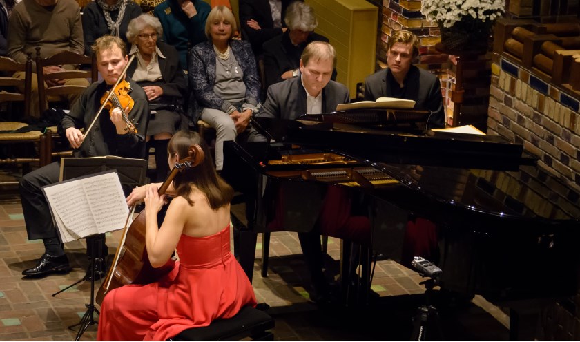 Prachtige muziek in de Woudkapel. (foto Rob van der Voort)