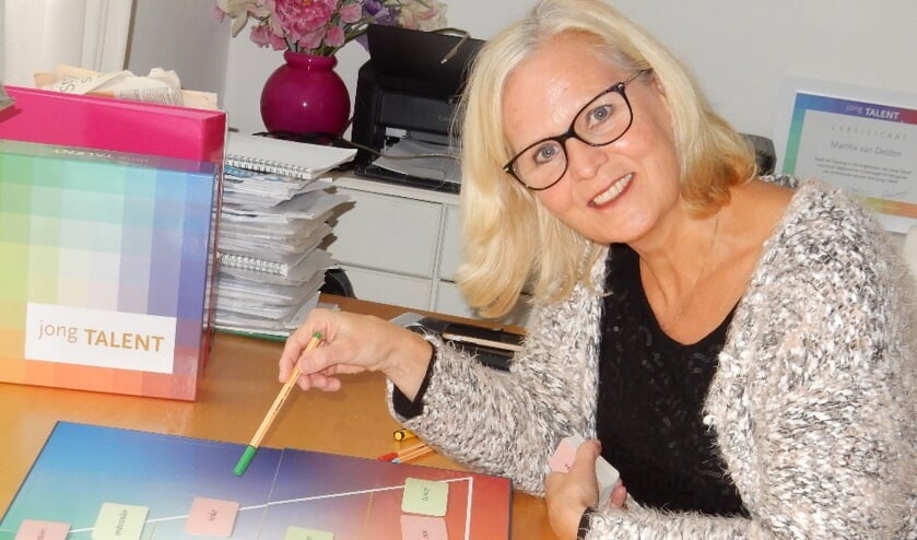 Martha van Delden maakt gebruik van het Jong Talentenspel om jongeren te helpen bij hun studiekeuze.