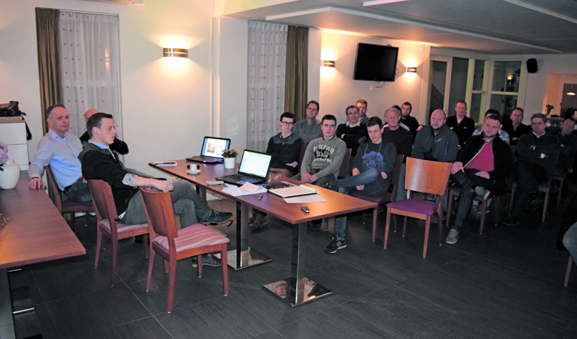 De officiële handelingen werden in sneltreinvaart doorlopen.