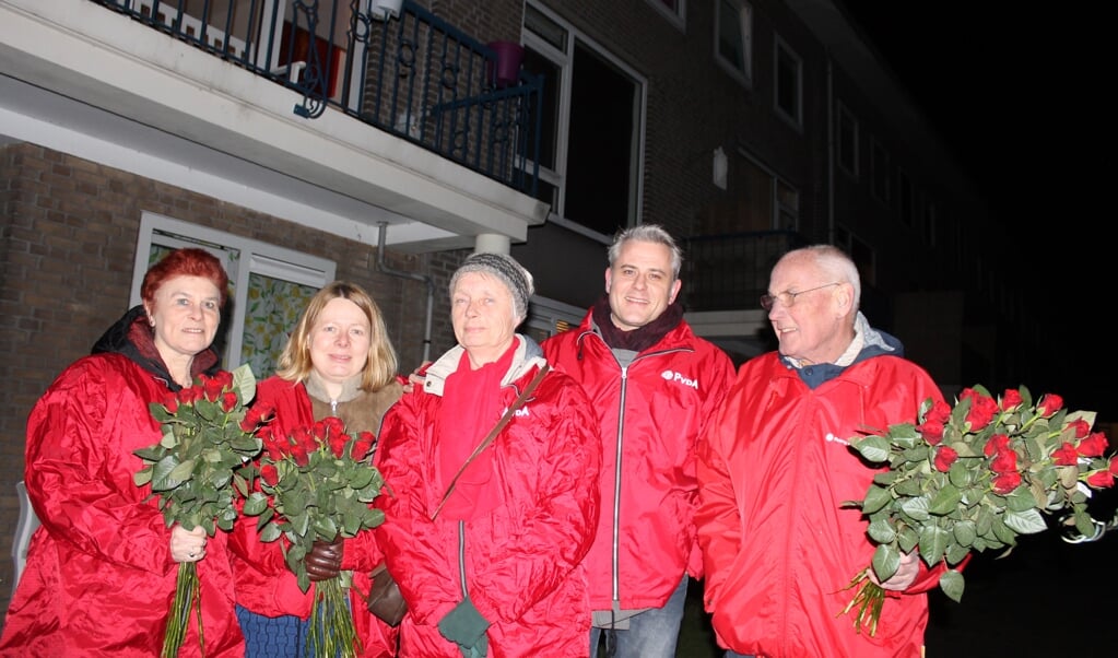 PvdA wijkteam bezoekt Beatrixlaan en omgeving in Bilthoven [Foto PvdA-De Bilt].