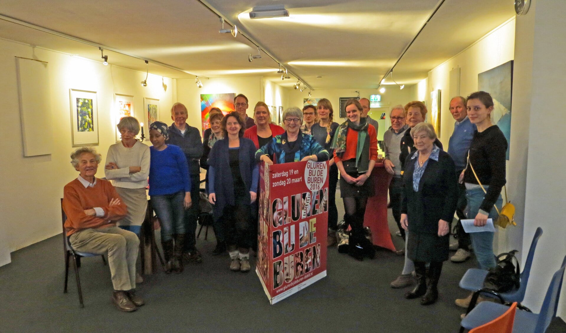 Artiesten en kunstenaars met woningbezitters bijeen in De Bilt.