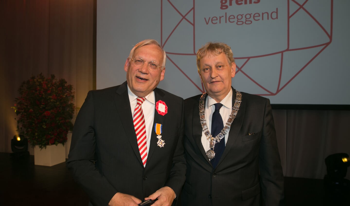 Ridder Hans Bakker en burgemeester Eberhard van der Laan.