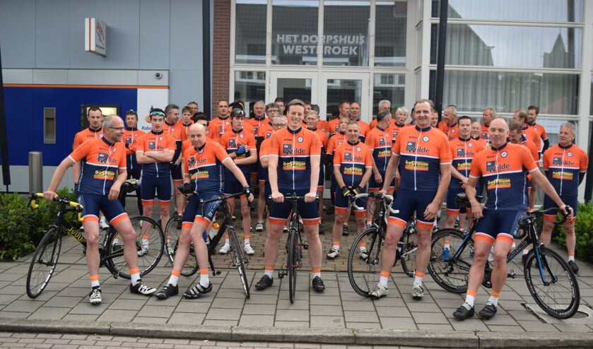 Geheel in het nieuw gestoken, klaar om te toeren.