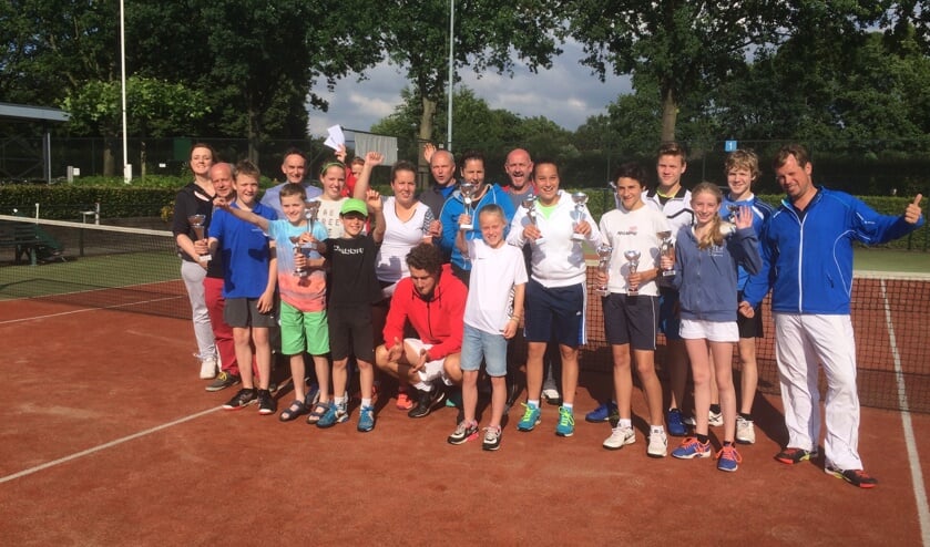 Winnaar in de Single A categorie werden opnieuw Ronald v.d. Brink en Nadia van Beerschoten waarvan Nadia gekoppeld aan Bas Hoppenbrouwer er ook in de Mix met de eerste prijs ervan door ging.