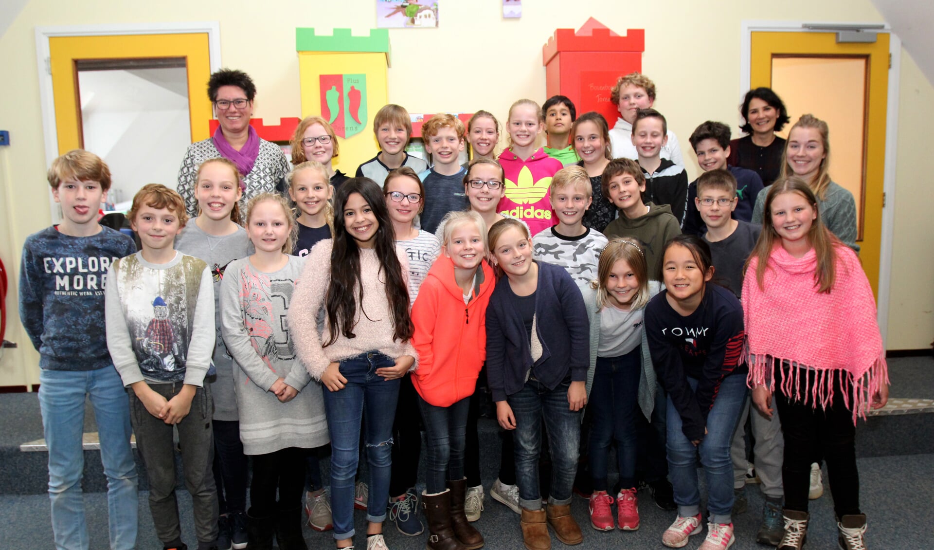 Gitta van Eick (staand rechts achter): ‘Stichting Kind en Voeding is opgericht om ouders en kinderen bewust te maken van het belang van het eten en drinken van natuurlijke voeding’