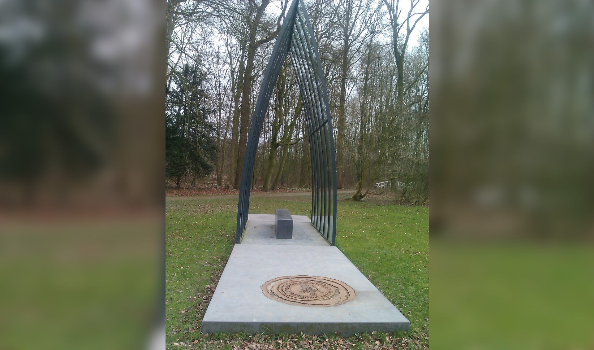 Het Godebald-monument op Oostbroek.