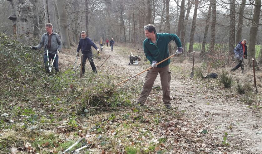 Voor onderhoud van het landgoed kan Eyckenstein nog wel wat extra handen gebruiken.