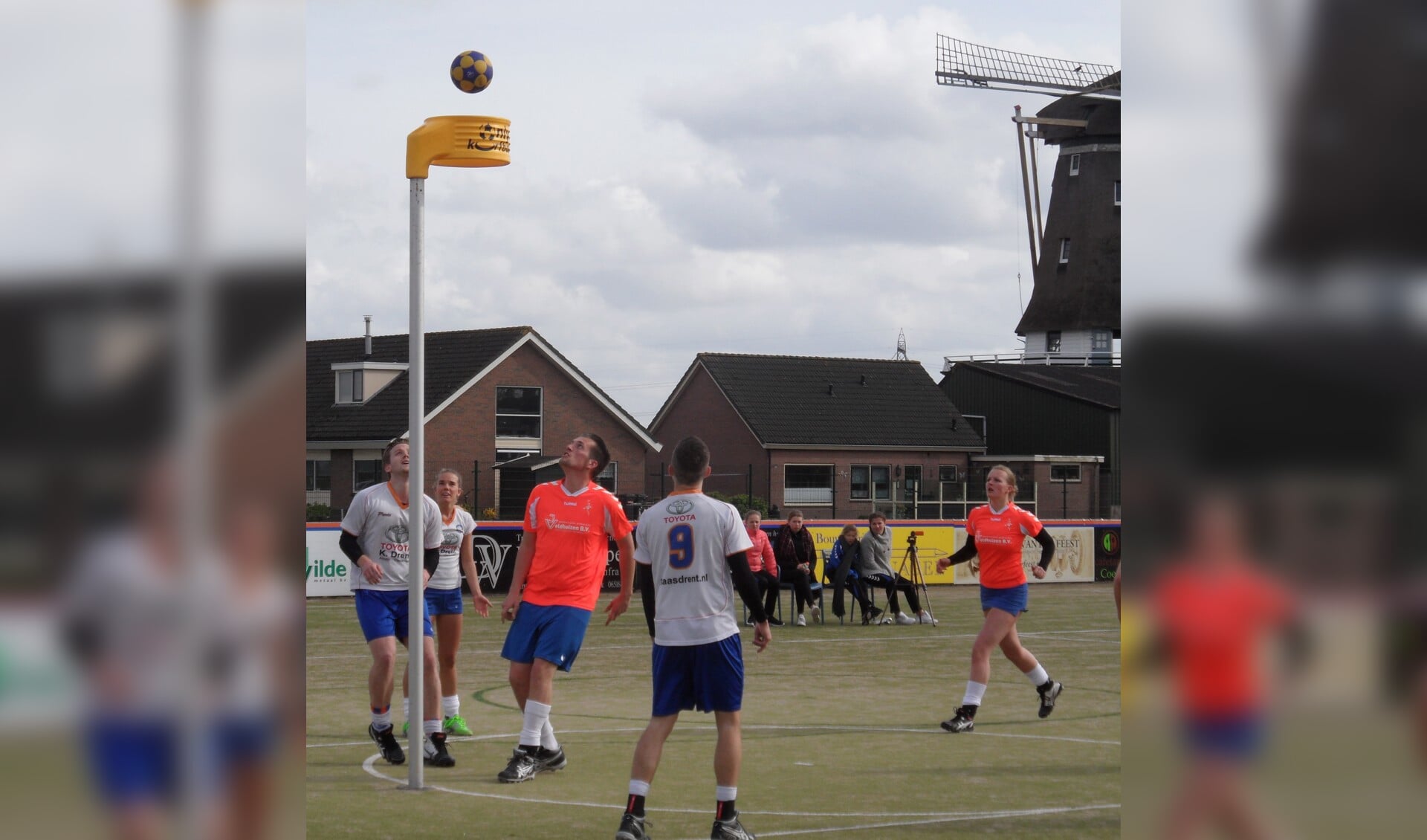 Mathijs de Rooij scoort één van zijn acht doelpunten