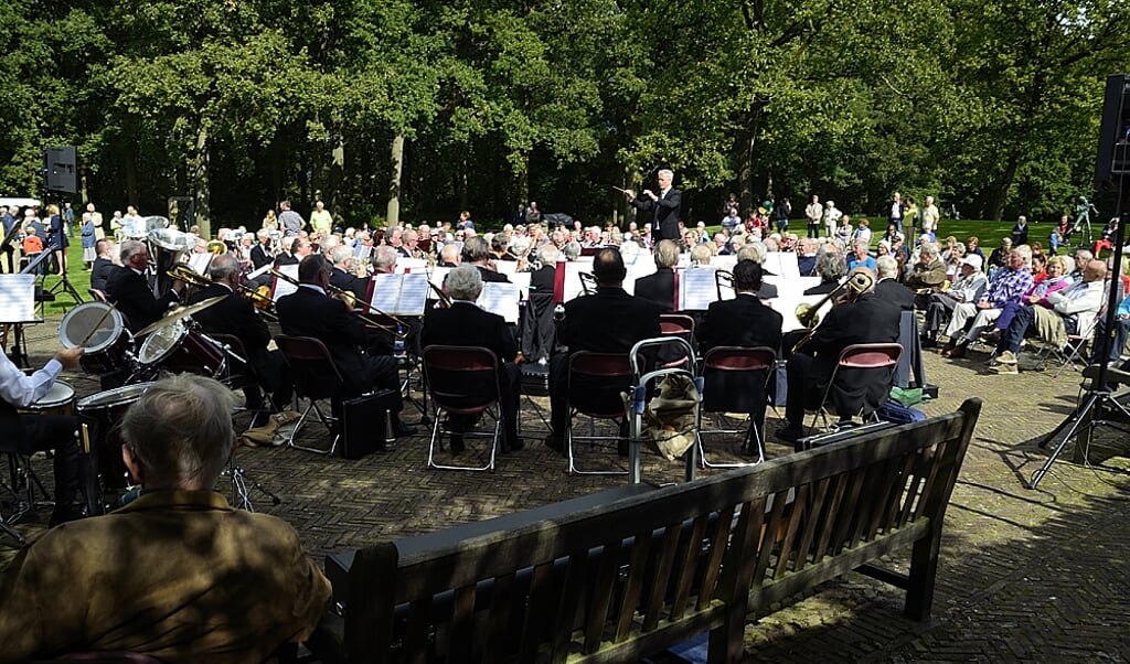 Voor het Senioren Harmonie Orkest Provincie Utrecht speelt met veel plezier muziek.