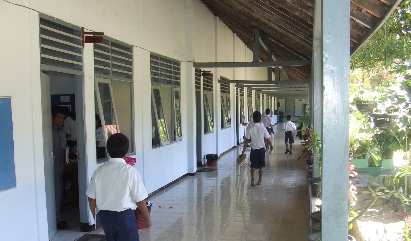 Het voormalige jappenkamp in Moentilan is nu een katholieke basisschool.