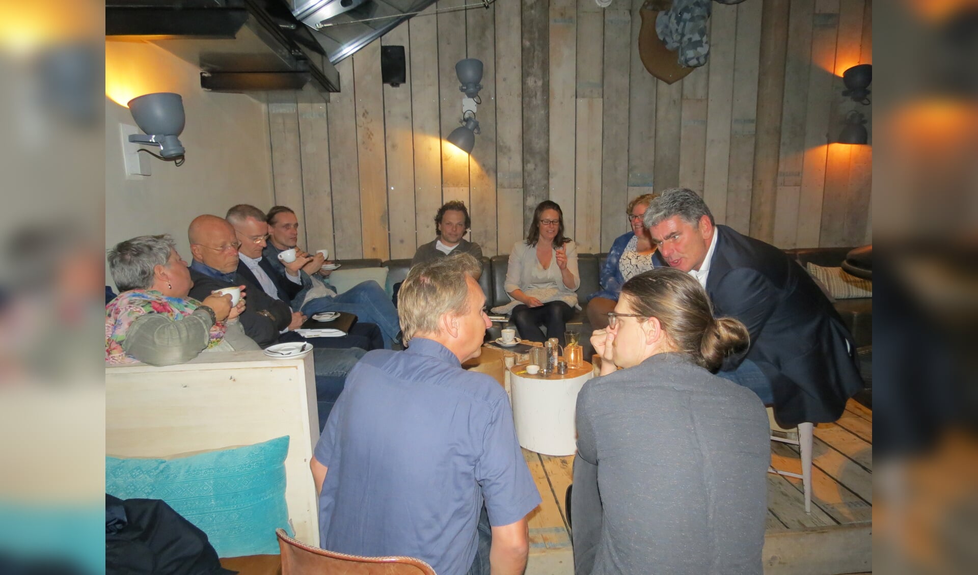  Het eerste Politieke Café van D66 bij PK Bar & Kitchen in Bilthoven
