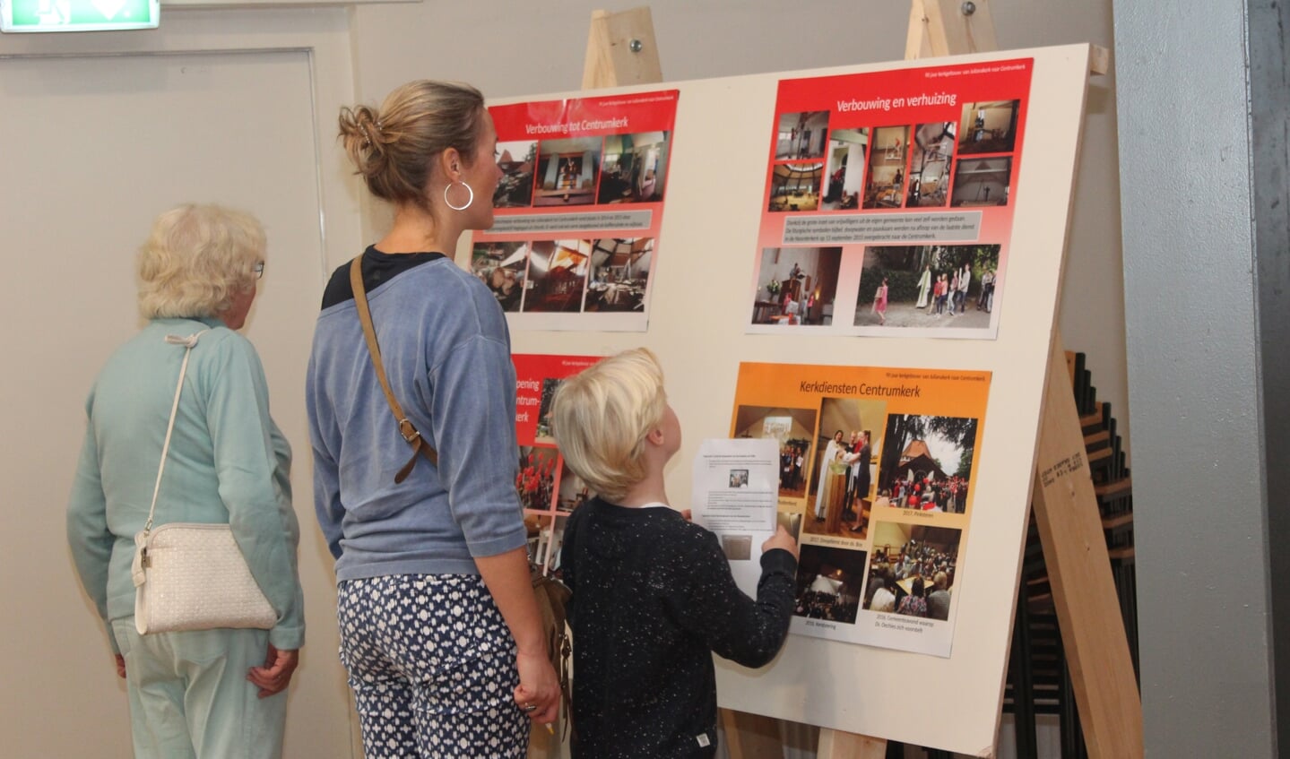 Zondag 17 september was ook de zgn. startzondag voor de Centrumkerk, met daarbij een puzzelspeurtocht voor de jeugd. Natuurlijk waren daarin ook vragen opgenomen, waarvoor de antwoorden op de tentoonstelling kon worden gevonden.