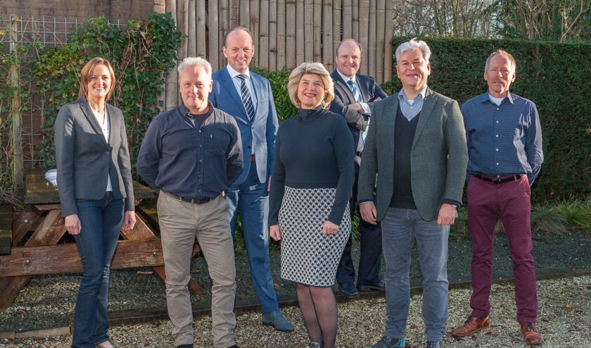 V.l.n.r.: Margriet van de Vooren (Bilthoven, 4), Arjan Muijs (Hollandsche Rading, 5), Cornel Boere (Westbroek, 7), Madeleine Bakker (lijsttrekker), Martijn Koren (De Bilt, 3), Werner de Groot (Maartensdijk, 2) en Teus Spelt (Groenekan, 6).