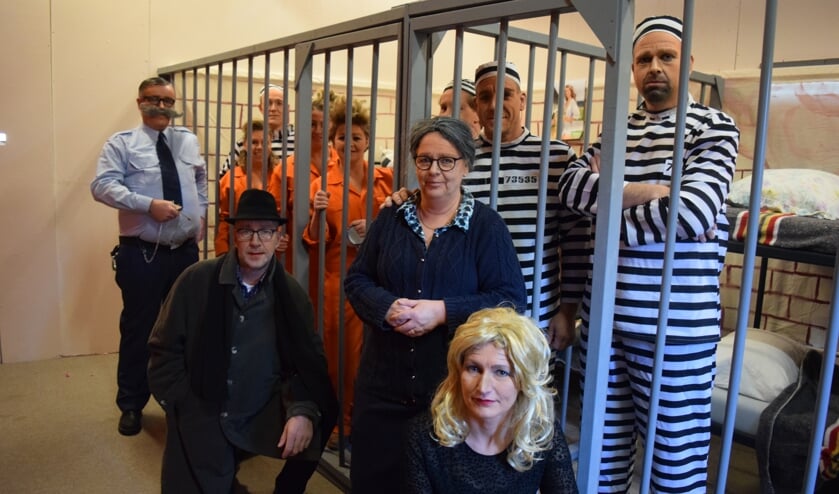 De spelers zijn weer klaar voor een leuke voorstelling.