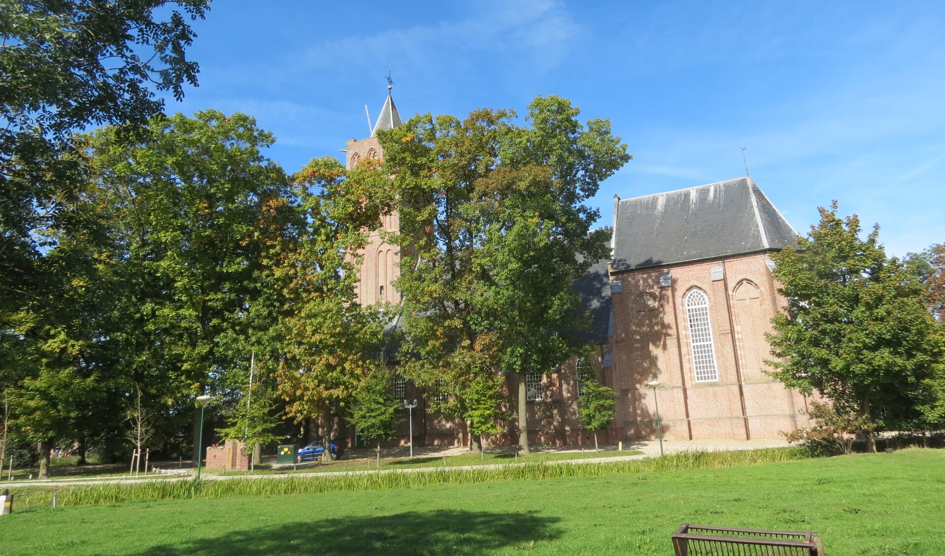   Het symposium vindt plaats in de Hervormde Kerk van Westbroek. 