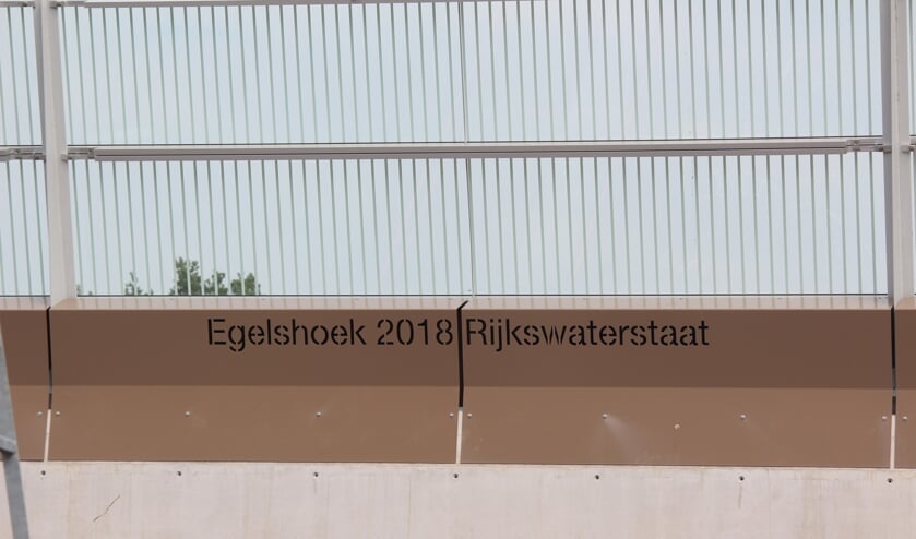 RWS noemt het viaduct in Hollandsche Rading ‘Egelshoek’. Egelshoek is een buurtschap in de gemeente Hilversum.