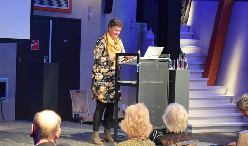 Wethouder Anne Brommersma vertelt over de professionalisering van de organisatie.