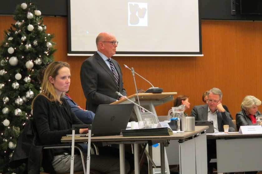 Fred van Lemmen zegt dat het coalitieakkoord overeind blijft.
