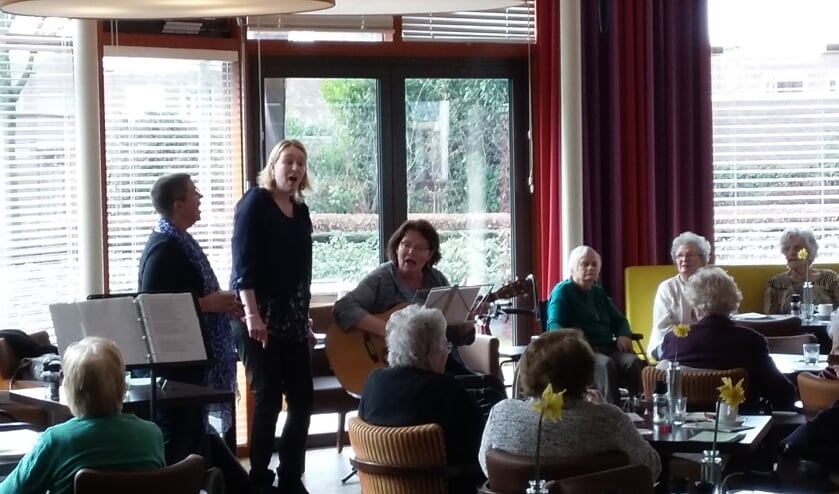 De zingende jukebox laat oude tijden herleven.