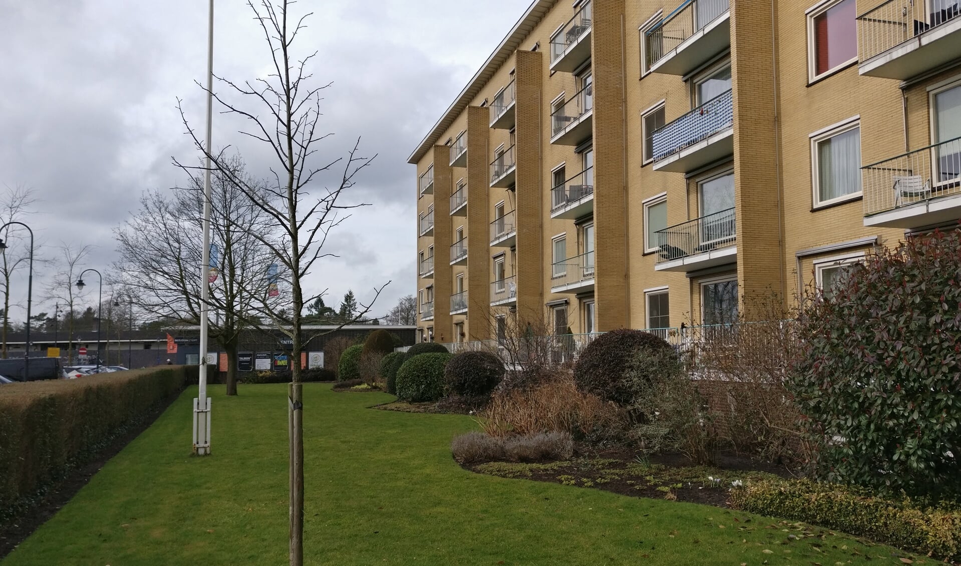  Het Julianacomplex geniet bescherming als gemeentelijk monument.