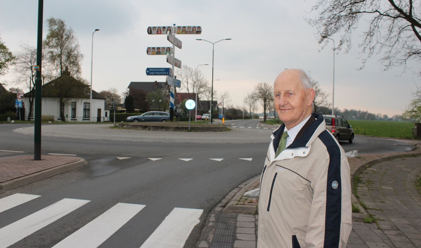 70 jaren na de bevrijding (in 2015) Wim de Rooy op ongeveer dezelfde plaats.