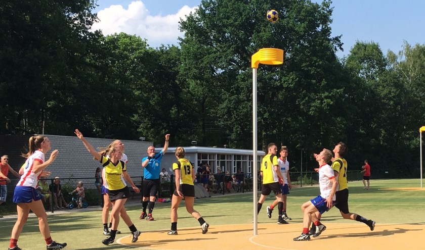 Nova 1 kon zonder druk de wedstrijd spelen.