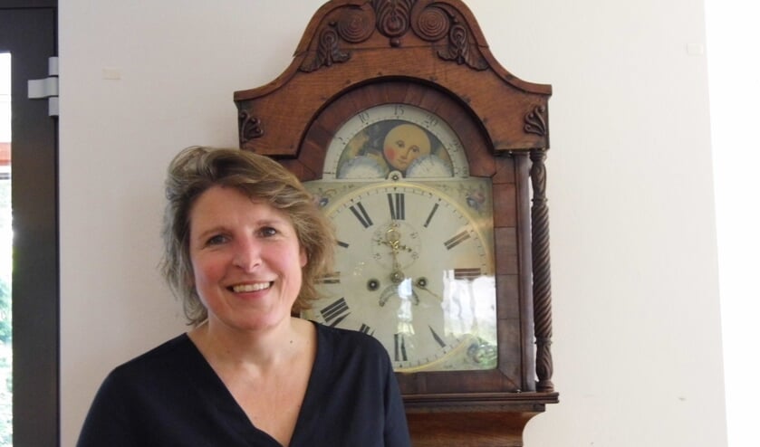 Gerdine Timmerman vertelt graag over de mogelijkheden binnen het Ontmoetingcentrum.