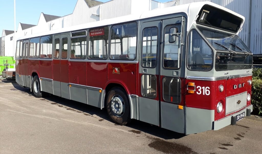 Deze 43 jaar oude bus rijdt mee op de Oldtimerdag.