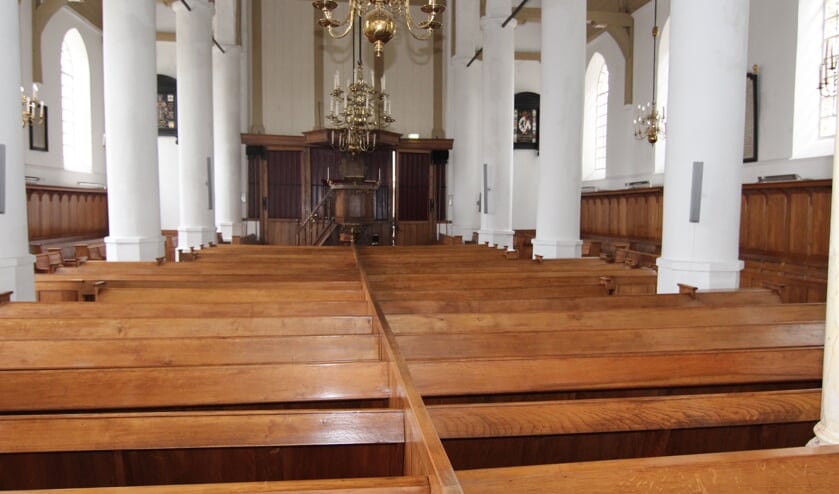De historie van het kerkgebouw vermeldt o.a.: ‘In 1467 werd begonnen met deze laatgotische zaalkerk. In 1481 waren kerk en toren klaar.
