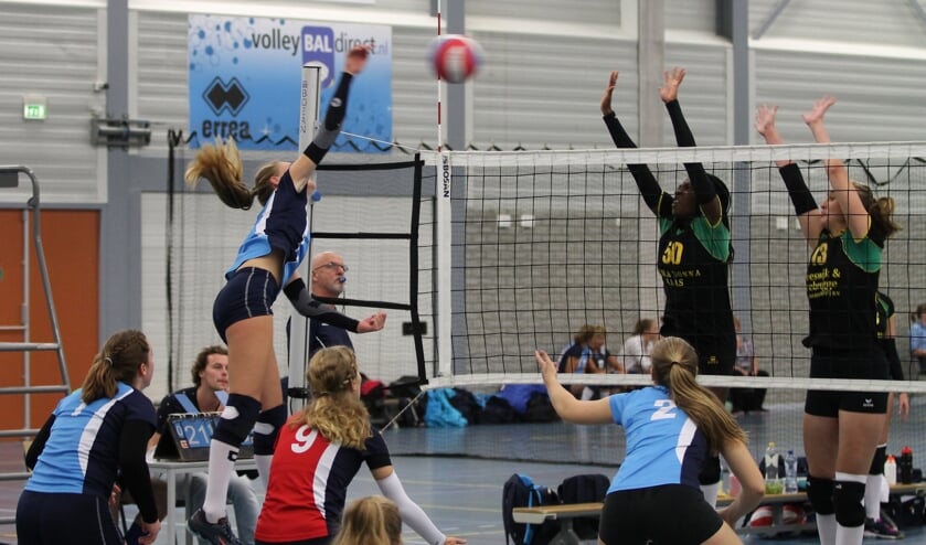 Irene kende een goed debuut in de tweede divisie.