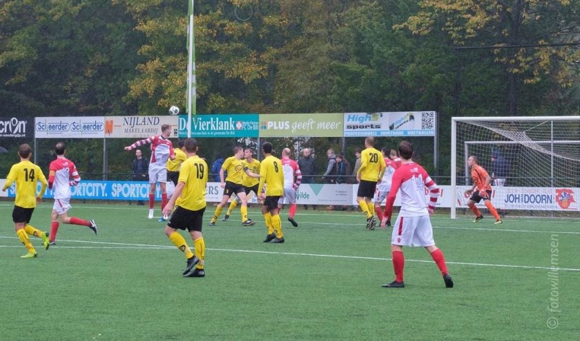 FC De Bilt zette alles op alles voor de gelijkmaker, maar het mocht niet baten. (foto Henk Willemsen)