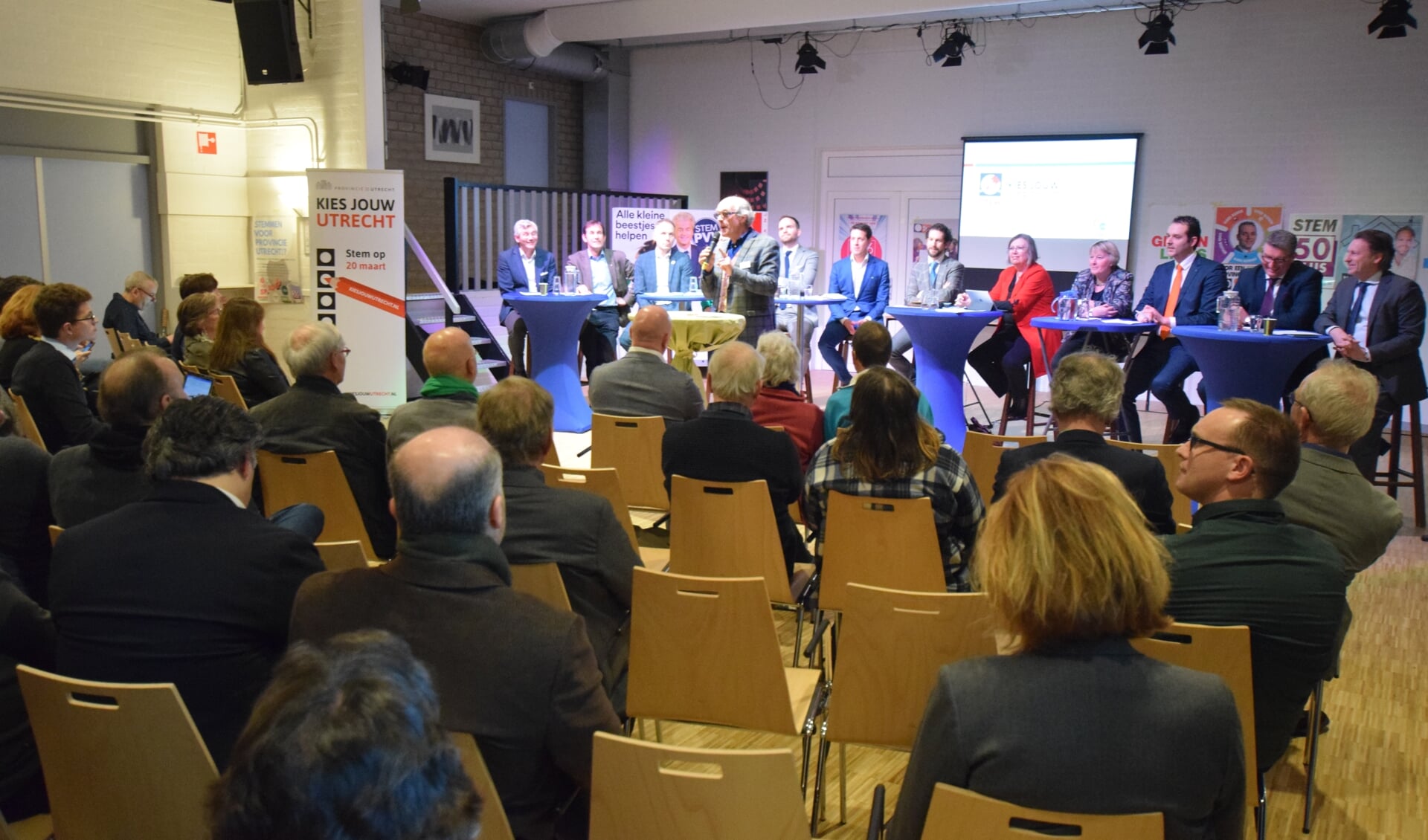 Woensdag 6 februari organiseerden politieke partijen uit De Bilt gezamenlijk een provinciaal verkiezingsdebat in De Vierstee in Maartensdijk. Voor veel geïnteresseerden een goede gelegenheid kennis te maken met lijsttrekkers en de standpunten van hun partij..
