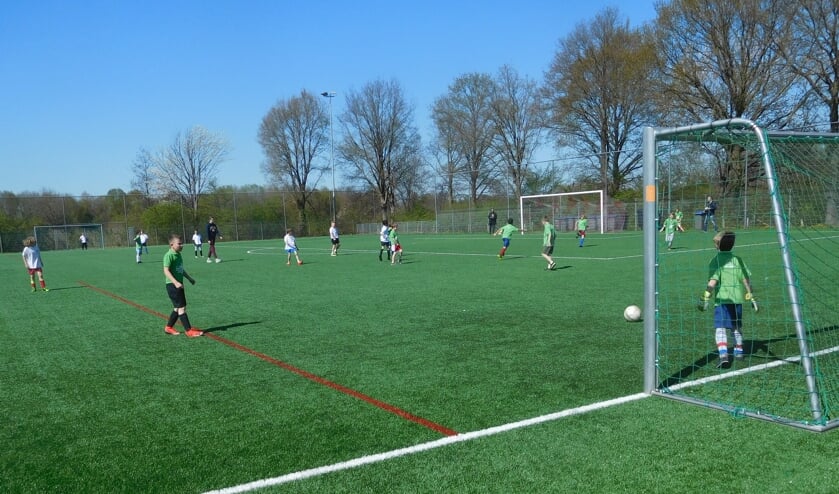 Onder frisse, maar lekkere voetbalomstandigheden werden alle wedstrijden gespeeld.