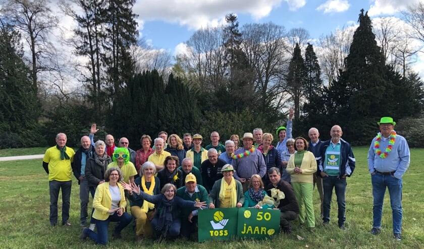 TOSSers vieren het 50-jarig bestaan.