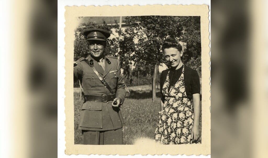 Majoor Boellaard en Annette, de Franse vrouw die de gevangenen van Natzweiler hielp waar dat maar mogelijk was’