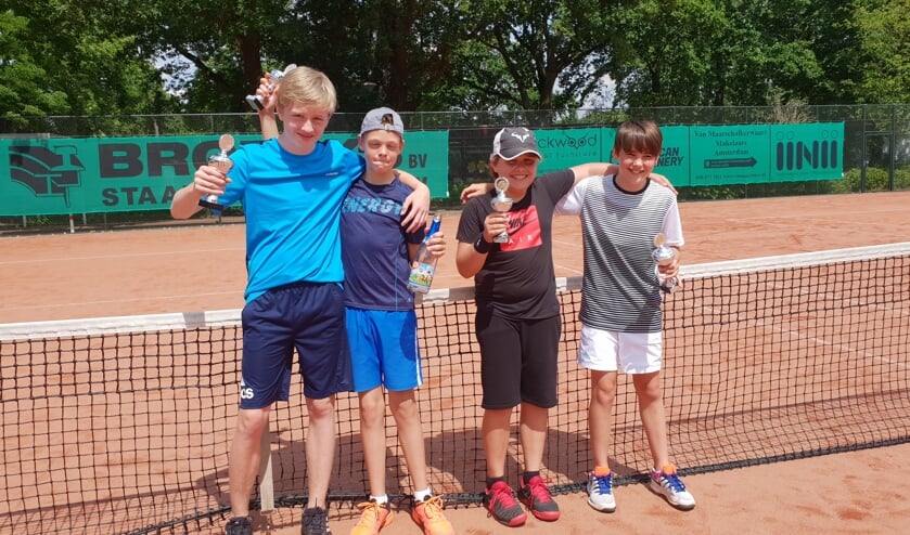 V.l.n.r. Mats de Bruin, Job van de Zand, Tommy Floor, Timo van Beusekom.