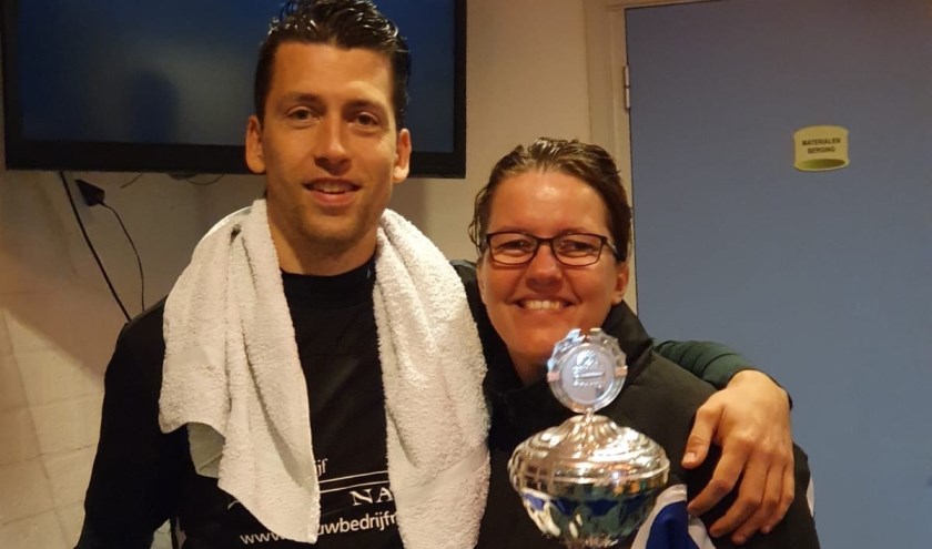 Maarten en Jannie zetten het Schutterstoernooi op hun naam.