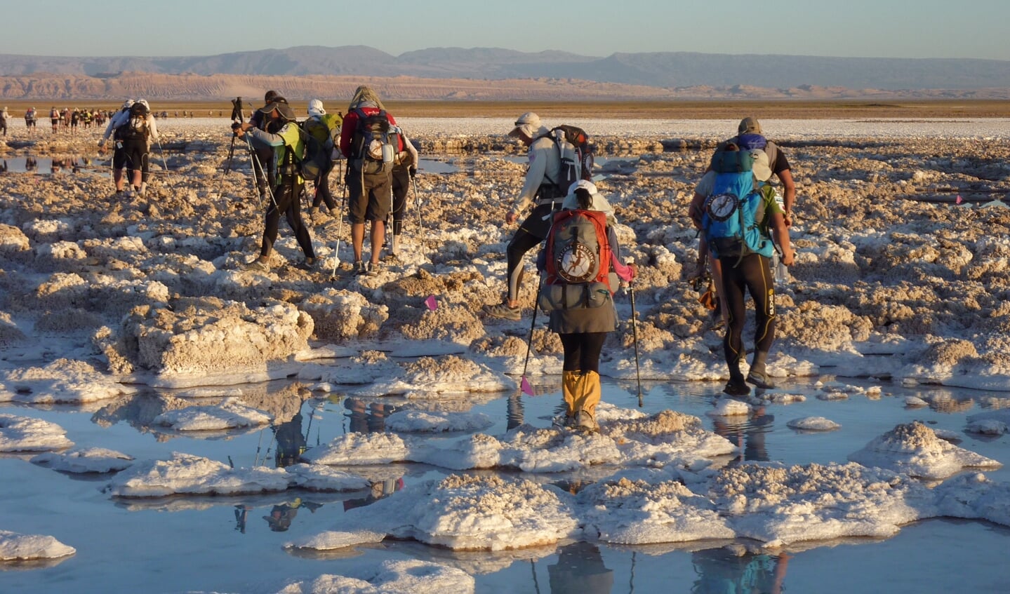 Tijdens de Atacama Crossing 2010 in Chili werd 14 kilometer van de van de 250 over de zoutvlakte gelopen.