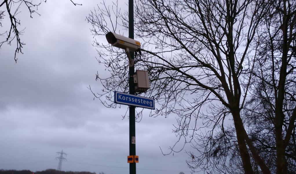 Bij de Korssesteeg in Westbroek moet camerahandhaving het sluipverkeer tegen gaan.