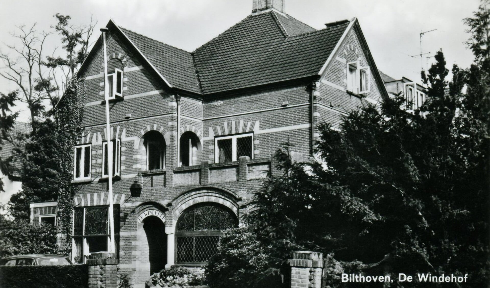 Het luxe verzorgingshuis ‘De Windenhof’aan de Rembrandtlaan (Bilthoven) in 1957 (foto Hist. Kring ‘dOudeSchool)