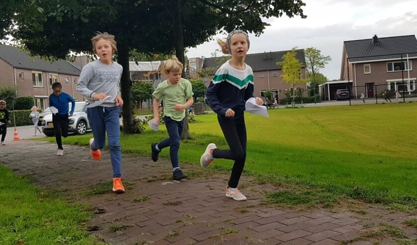 <p><em>Leerlingen van De Nijepoort zijn bezig met hun sponsorloop.</em></p>
