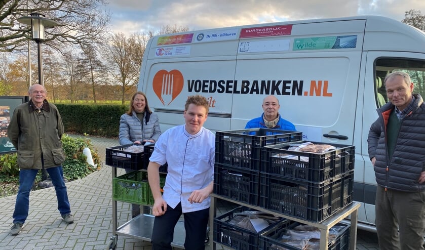 De ganzenstoof gaat op weg naar de Voedselbank.