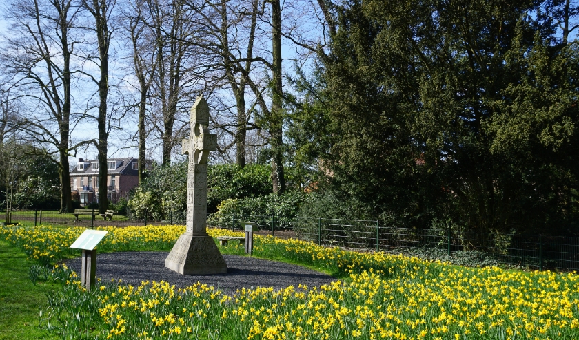 Hoogkruis, Bloemenzee, Boetzlaerpark, De Bilt, 900 jaar