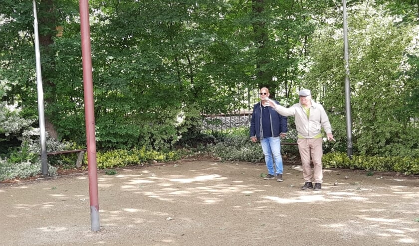 Steven Bakker, bestuurslid van NOVA, is blij dat jeu de boules weer terug komt bij de vereniging: ‘Jeu de Boules is enorm populair en wij hebben prachtige faciliteiten bij ons clubhuis. Een perfecte match.’